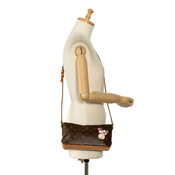 LOUIS VUITTON Brown Monogram Leather Shoulder Bag - Picture 9 of 9